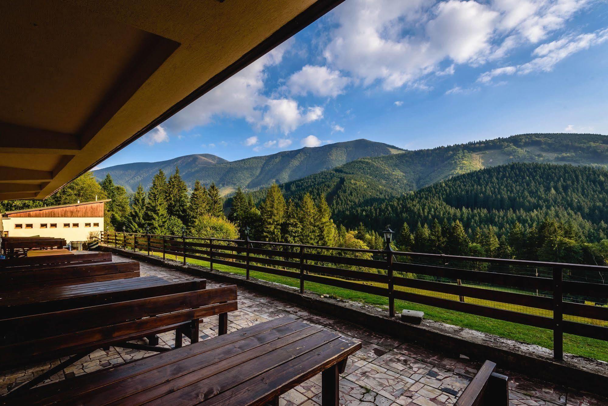 Hotel Boboty Терхова Экстерьер фото