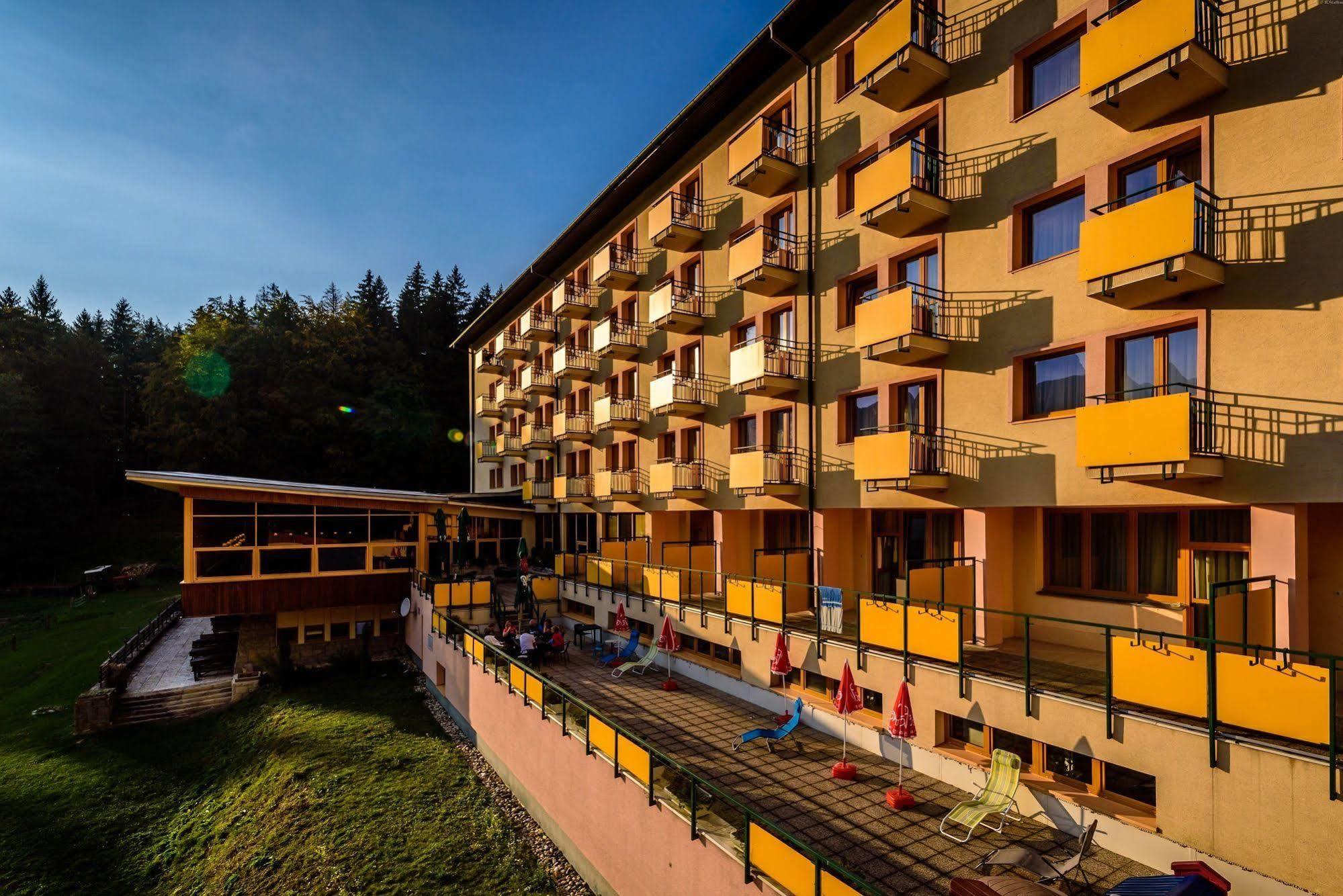 Hotel Boboty Терхова Экстерьер фото