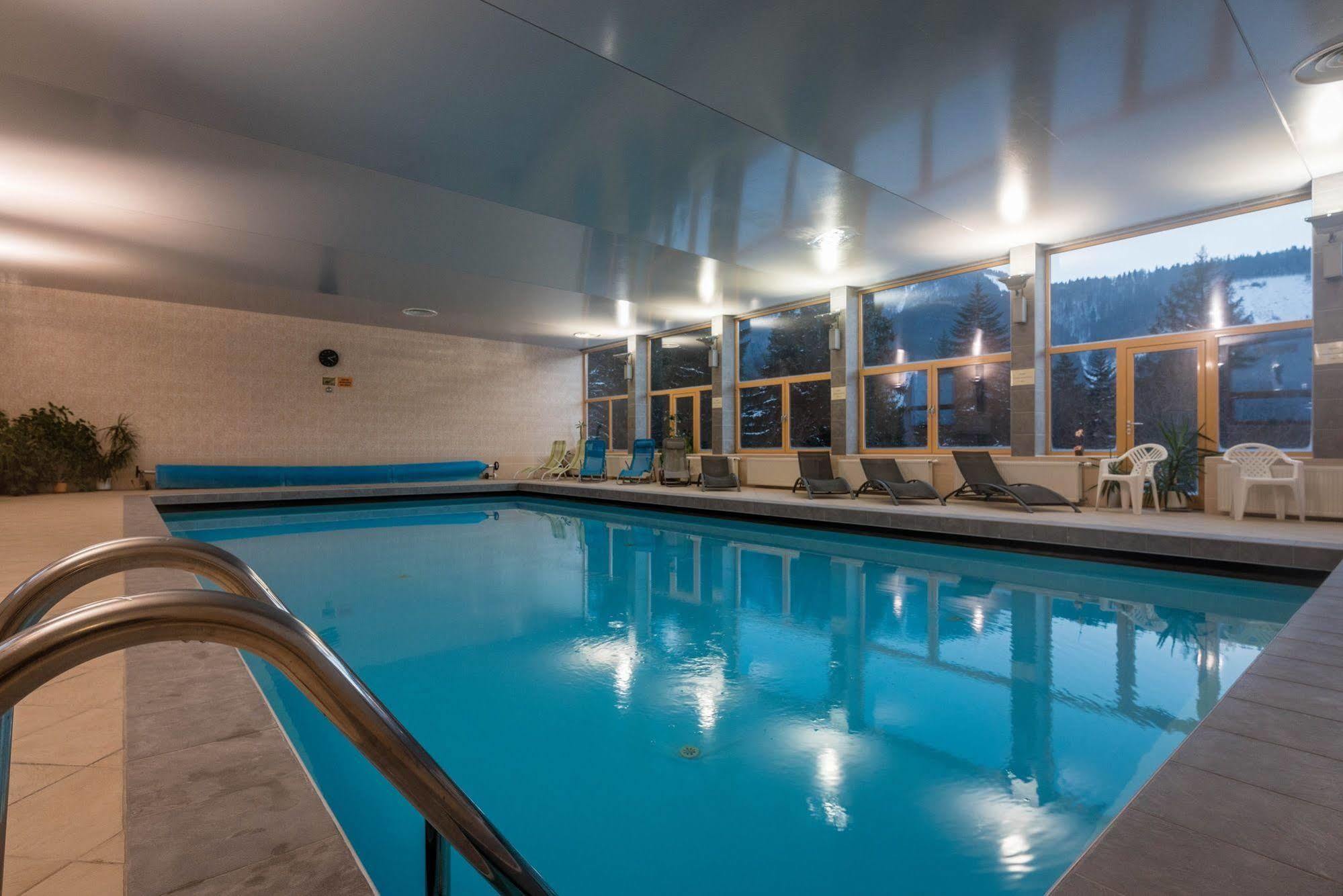Hotel Boboty Терхова Экстерьер фото